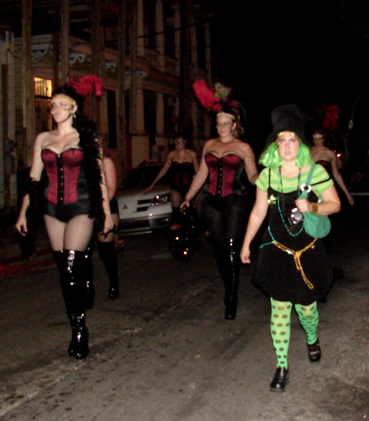 6T'9-Social-Aid-&-Pleasure-Club-Halloween-New-Orleans-2007-00014