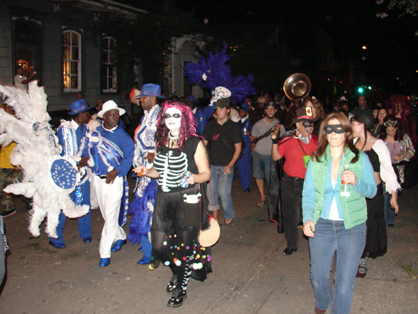 6T'9SocialAid&PleasureClubHalloweenNeworleans00014